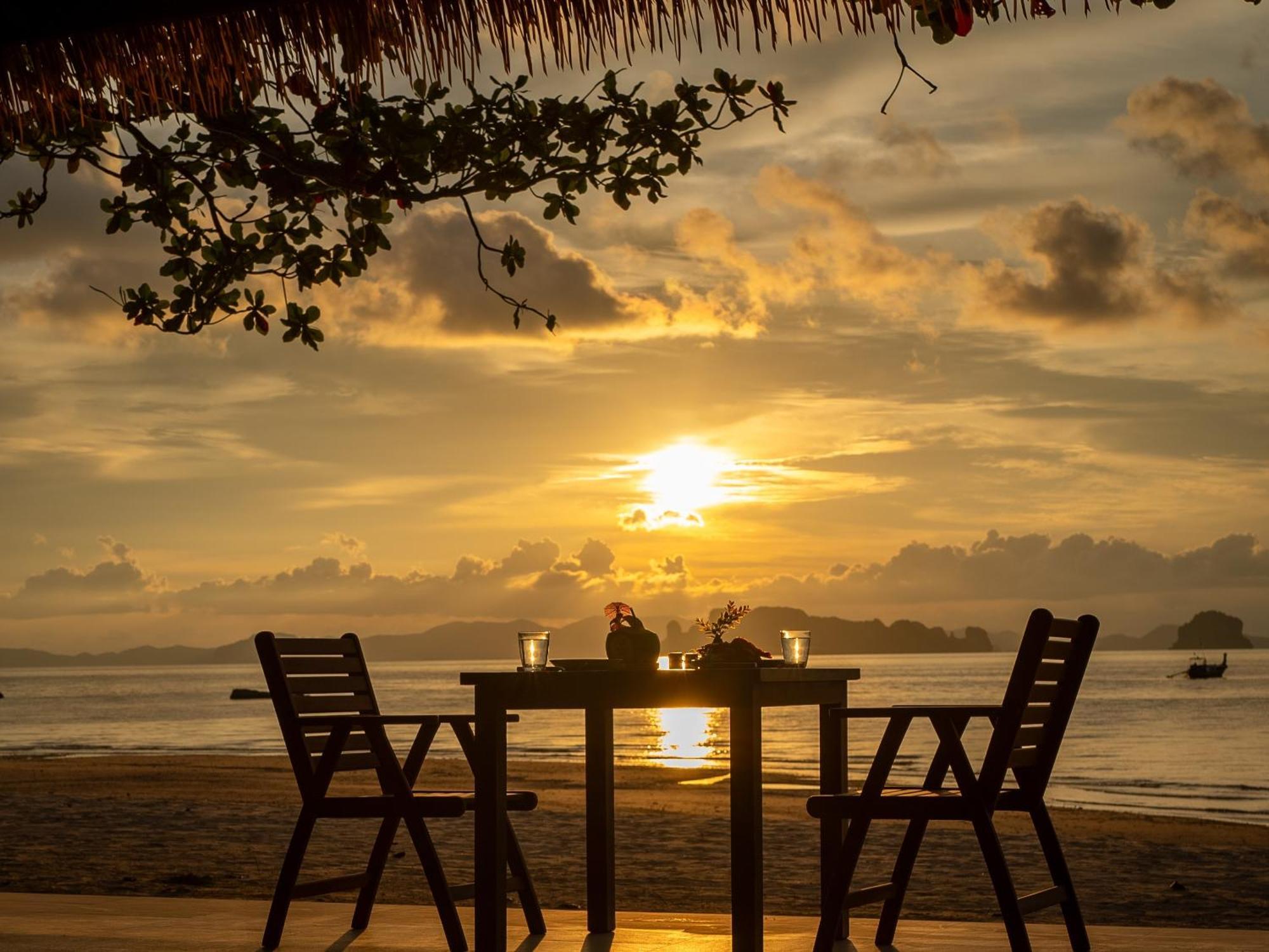 Tup Kaek Sunset Beach Resort-Sha Plus Pantai Tab Kaek Luaran gambar